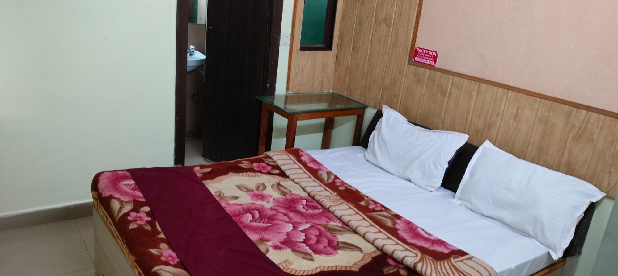Hotel Shaurya Haridwār Exterior foto